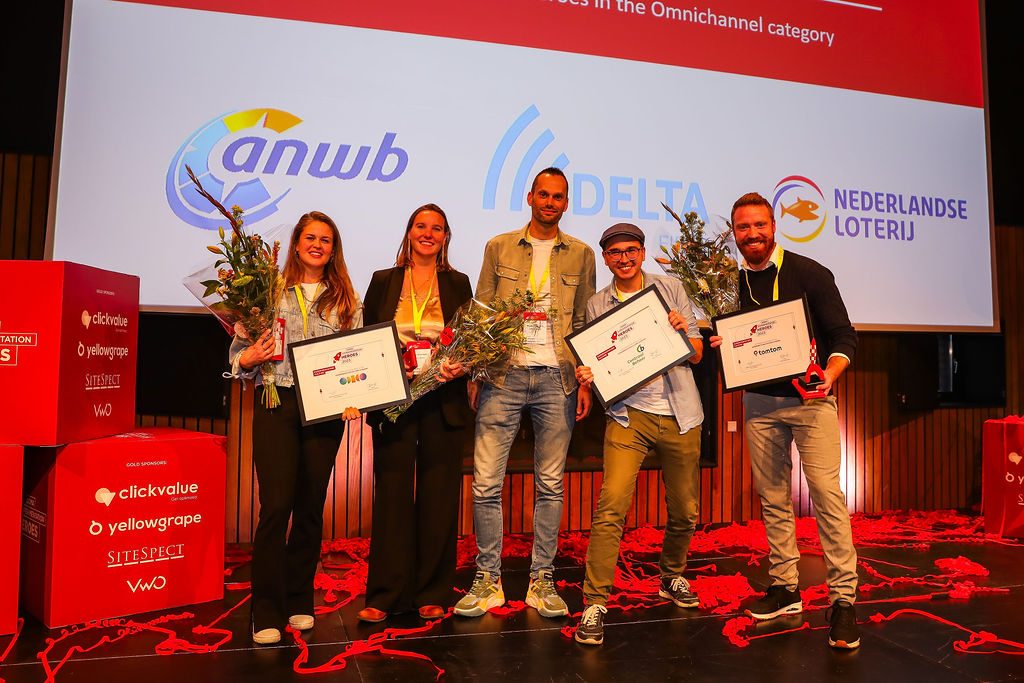Stefan op het podium tijdens de DDMA Experimentation Heroes uitreiking